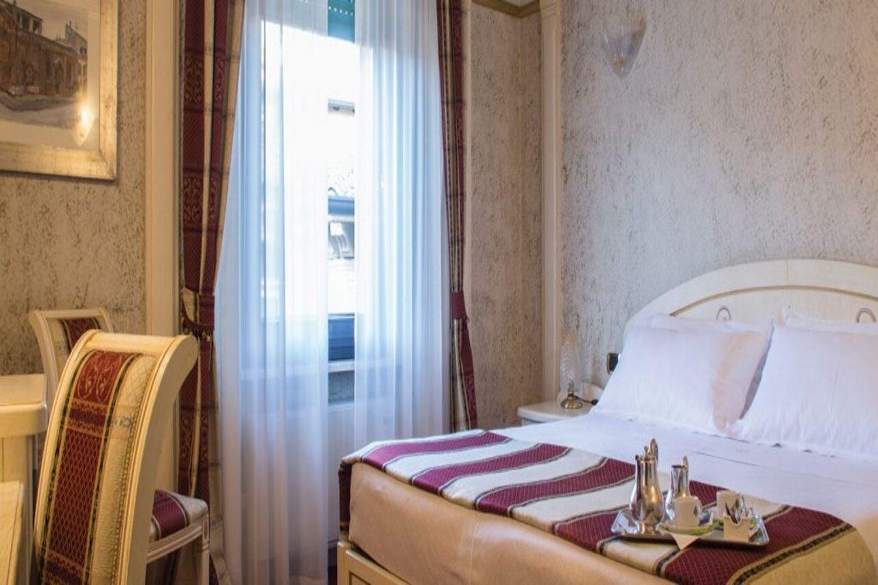 Hotel Colomba D'Oro Verona Exterior foto