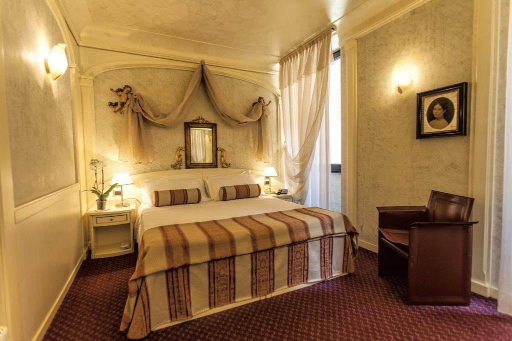Hotel Colomba D'Oro Verona Exterior foto